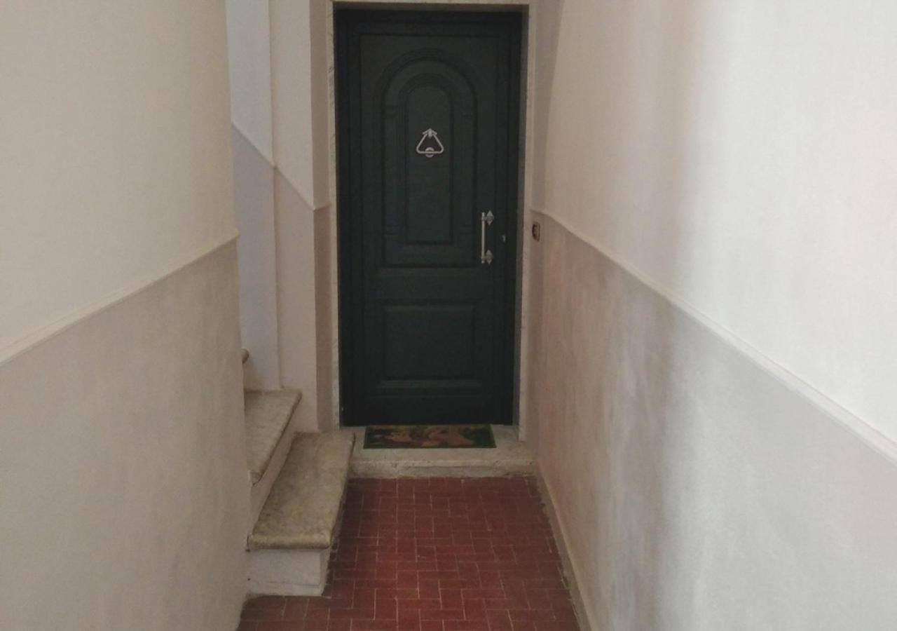 Casa Artisti Apartment Carrara Bagian luar foto